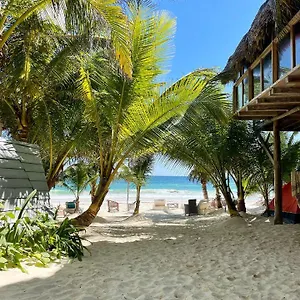 Chavez Eco Camping&cabañas , Tulum México